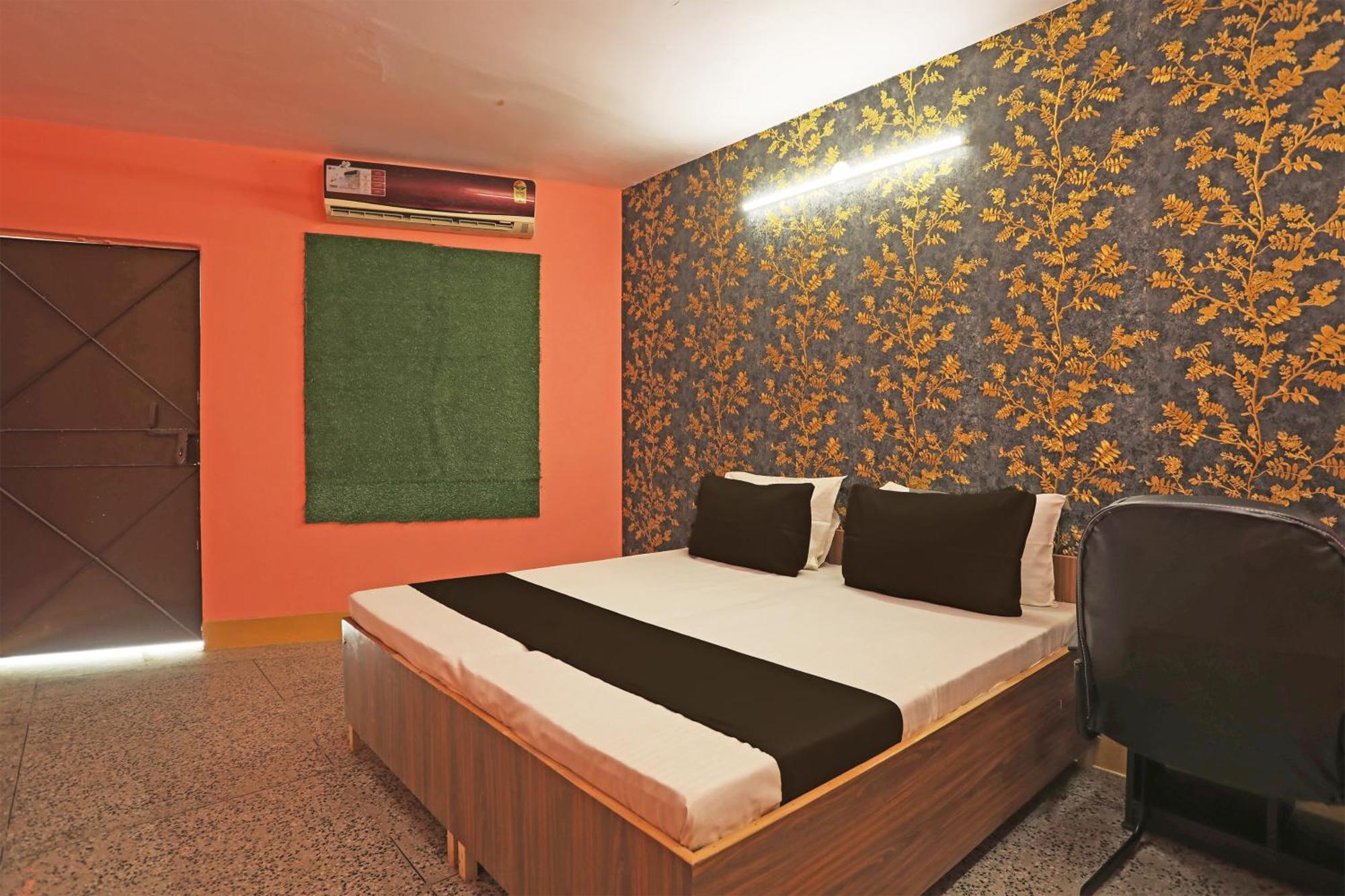 Oyo Kashish Palace Yeni Delhi Dış mekan fotoğraf
